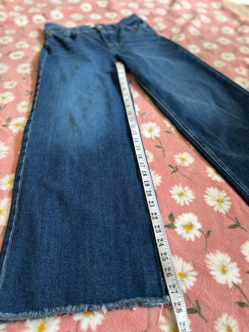 Paige Anessa High Rise Wide Leg Petite Jeans Frayed Hem in Arpeggio Size 29 EUC - Picture 5 of 11